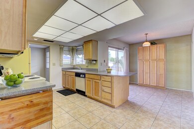 17846 N 102nd Dr, Sun City, AZ 85373 - photo 7