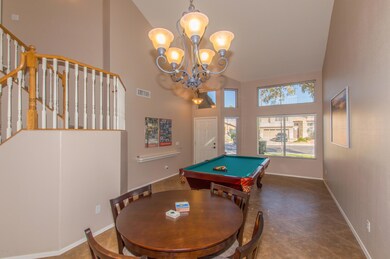04 Dining Room