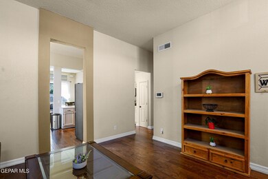 492 Horizon Heights Cir, Horizon City, TX 79928 - photo 7