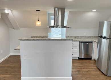 55 Pine St unit 3, Swampscott, MA 01907 - photo 4