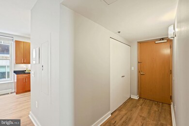 675 E St NW unit 350, Washington, DC 20004 - photo 5