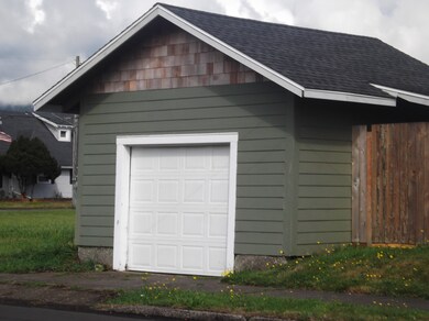 One car garage