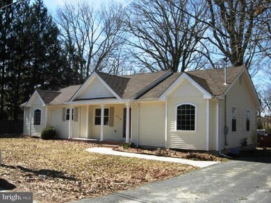 516 Lynn Ave, Vineland, NJ 08360 - photo 2