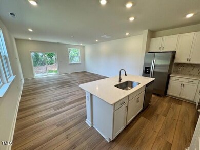 RR 35 - Kitchen-LR