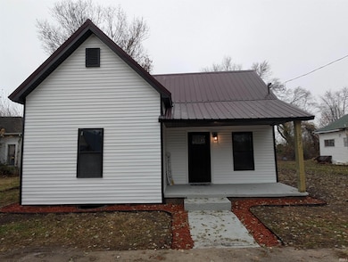 307 Giltner St, Oaktown, IN 47561 - photo 2