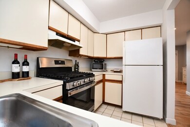 5257 Washington St unit 2, West Roxbury, MA 02132 - photo 7