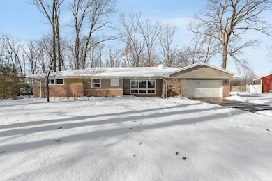 1818 Marietta Dr, Fort Wayne, IN 46804 - photo 3