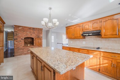 619 Bergeys Mill Rd, Schwenksville, PA 19473 - photo 5