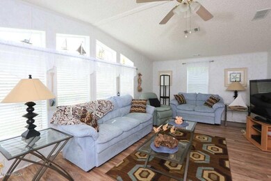 515 Sapote - Living Room