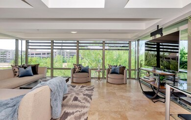 7117 E Rancho Vista Dr-large-013-020-Fam