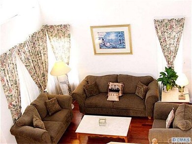 Definitively aristocratic formal living room crown