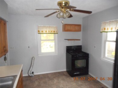 1907 S Meeker Ave, Muncie, IN 47302 - photo 4