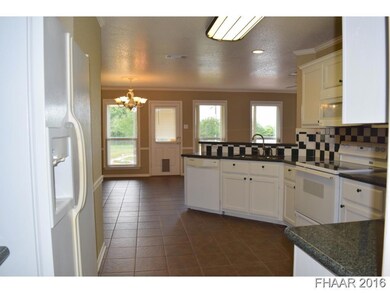 unlisted-address, Copperas Cove, TX 76522 - photo 4