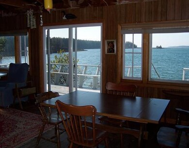 Den/Family/Great Room.