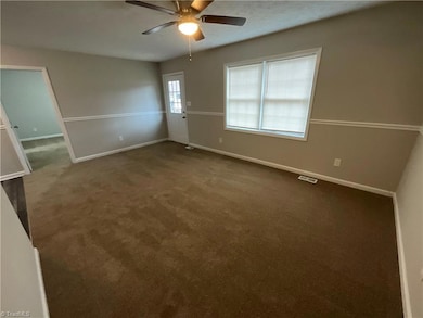 2607 Dallas Ave, High Point, NC 27265 - photo 4