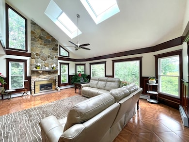 156 Mitchell Rd, Holliston, MA 01746 - photo 5