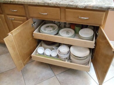 5062 S Peachwood Dr, Gilbert, AZ 85298 - photo 6