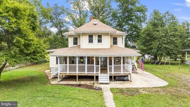 13900 Cherry Tree Crossing Rd, Brandywine, MD 20613 - photo 2