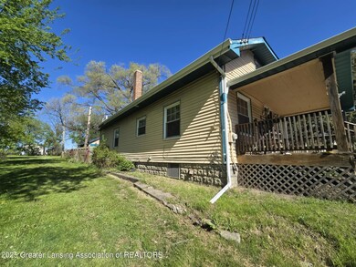 1045 N Larch St, Lansing, MI 48906 - photo 3