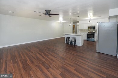 238 Elmtowne Blvd, Hammonton, NJ 08037 - photo 6