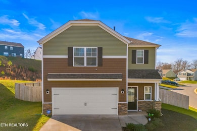 573 Cliff St, Morristown, TN 37814 - photo 2