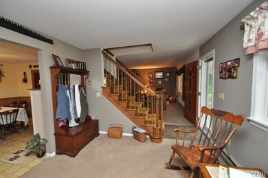 1542 Strauss Valley Dr, Lehighton, PA 18235 - photo 4