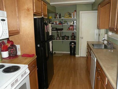 Kitchen. 564 Glenrock Drive Kitchen