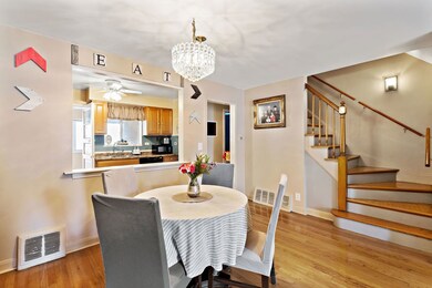 unlisted-address, Chicago, IL 60659 - photo 4