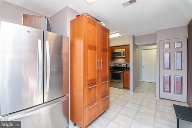 8004 Valley Manor Rd unit 3B, Owings Mills, MD 21117 - photo 7