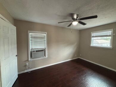 207 Frawley St unit D, Houston, TX 77009 - photo 4