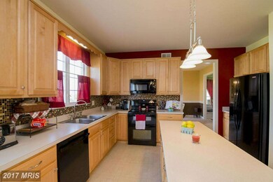 13546 Pulaski Dr, Hagerstown, MD 21742 - photo 2