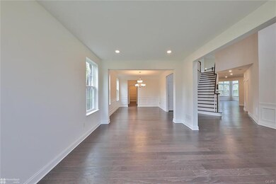 5090 Majestic Dr, Coopersburg, PA 18036 - photo 2