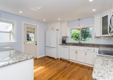 77 Hawthorne St, Roslindale, MA 02131 - photo 6