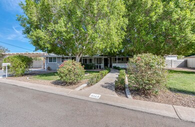 8125 N 10th Place, Phoenix, AZ 85020 - photo 2