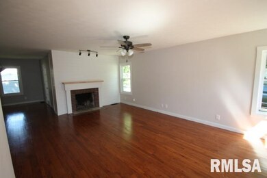 1330 Farnam St, Davenport, IA 52803 - photo 5