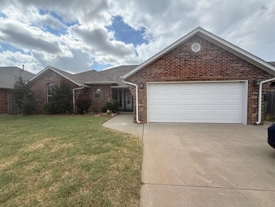 616 Morningside Dr, Yukon, OK 73099 - photo 3