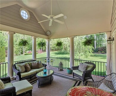Wrap around porch with cathedral ceiling! Ceiling 