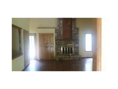 47 Knighton Dr, Bella Vista, AR 72715 - photo 4