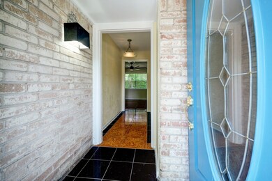 4538 Fallen Oaks Dr, Houston, TX 77091 - photo 2