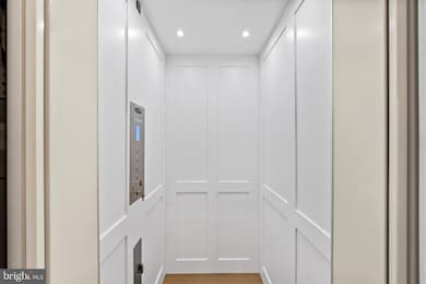 1117 E Abingdon Dr unit ELEVATOR, Alexandria, VA 22314 - photo 7