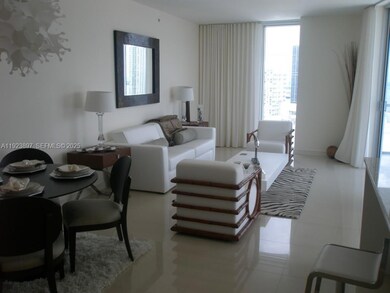 185 SW 7th St unit 1612, Miami, FL 33130 - photo 2