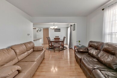 928 Symphony Dr unit 7038, Aurora, IL 60504 - photo 5