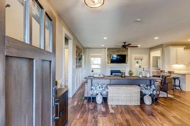 715 N Russell St, Portland, TN 37148 - photo 4