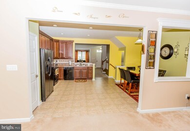 5200 Wyndholme Cir unit 1, Baltimore, MD 21229 - photo 7