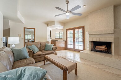 2165 E Caroline Ln, Tempe, AZ 85284 - photo 7