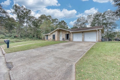 1715 Wexford Dr, Vidor, TX 77662 - photo 2