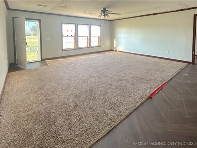 101 S Farrar St, Talala, OK 74080 - photo 6