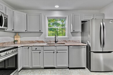 160 Meadow Rd, Raymond, ME 04071 - photo 3