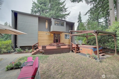 Built in planters on the deck allows fr you to add some color to the front of the home.