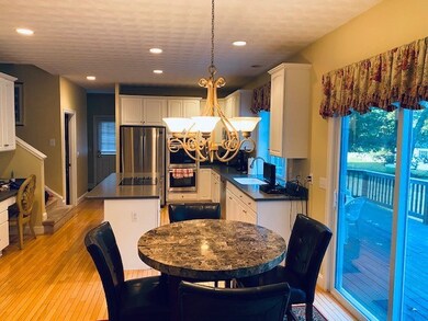 200 Fieldstone Ln, Saunderstown, RI 02874 - photo 5